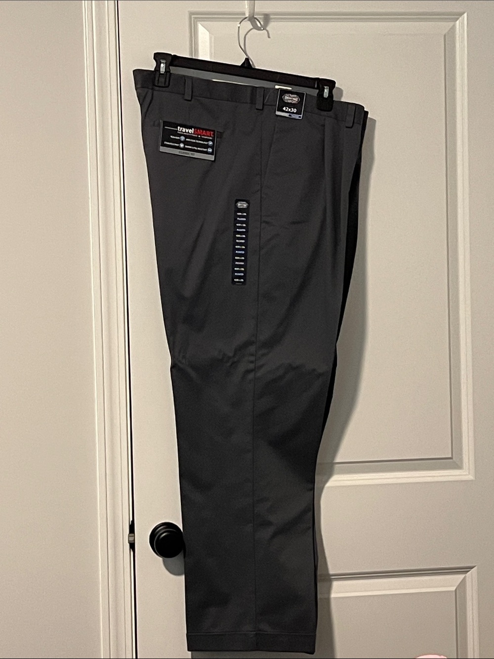 Roundtree & Yorke Dark Gray TravelSmart Men's Dress Pants